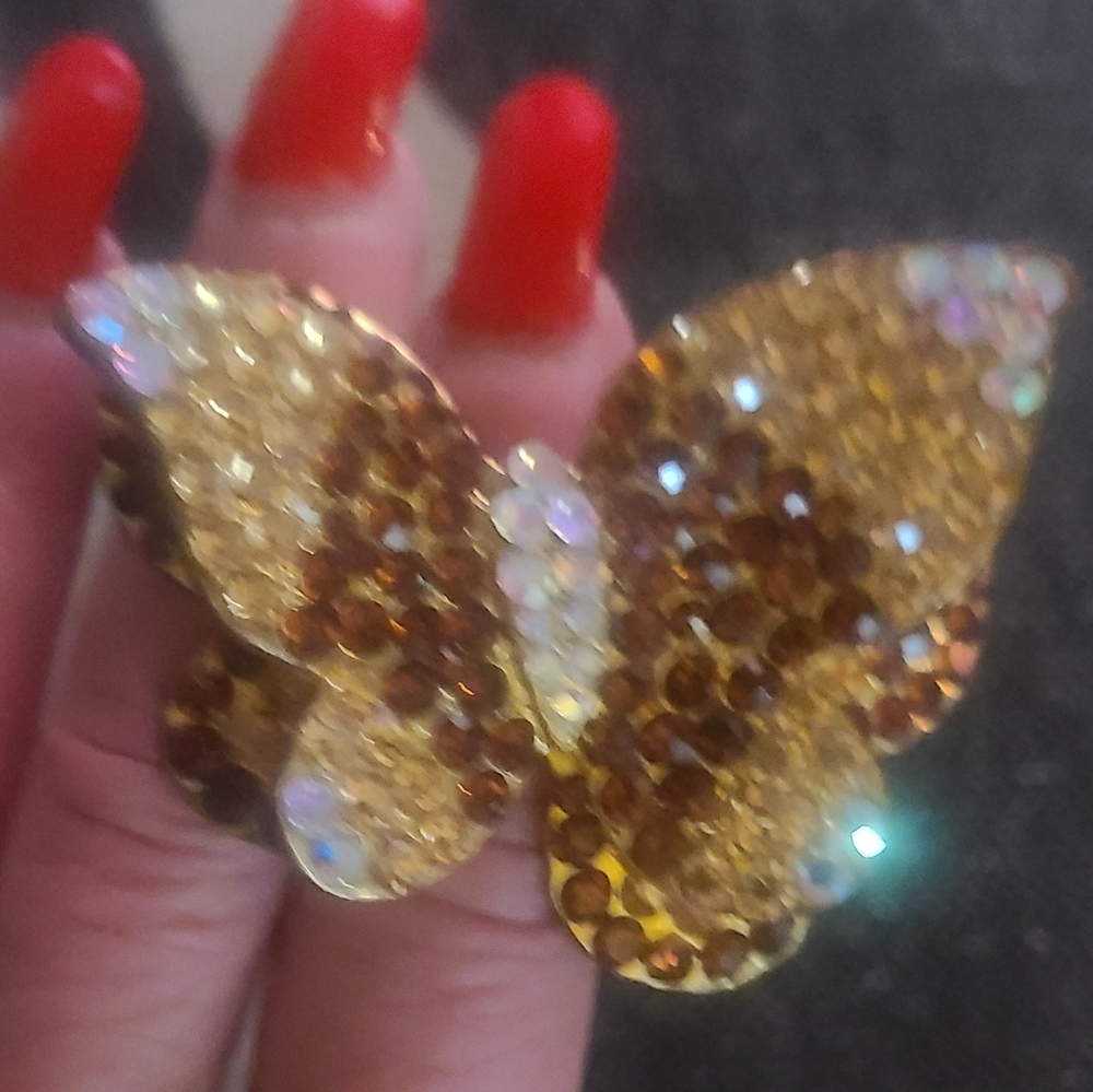 🔴 3 for 20 Costume Butterfly Ring - Picture 4 of 4